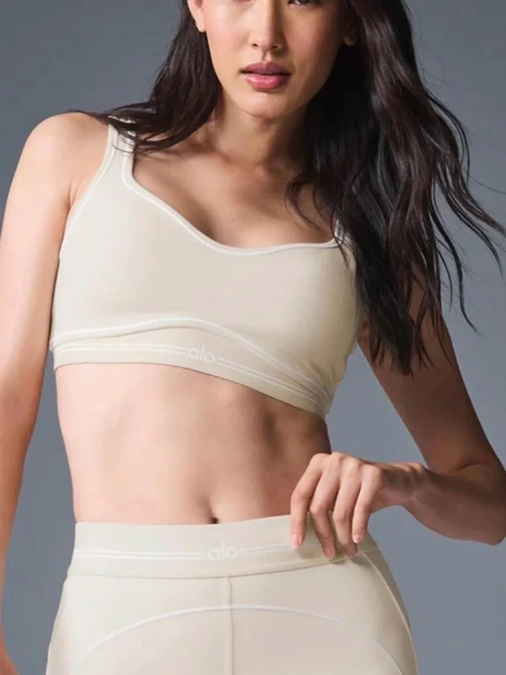 ALO Yoga matching cream